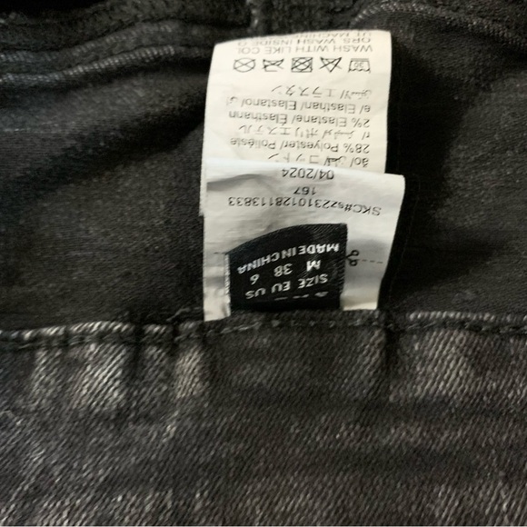 SHEIN Black Denim Mini Skirt with Button Detail - Picture 2 of 5